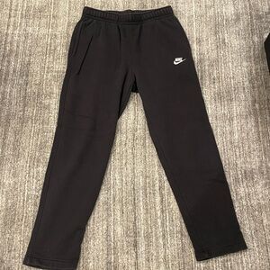 NIKE CLUB FLEECE OPEN-HEM SWEATPANTS SIZE MEDIUM